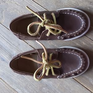 Approximate Size 9-10 Janie and Jack boat shoes